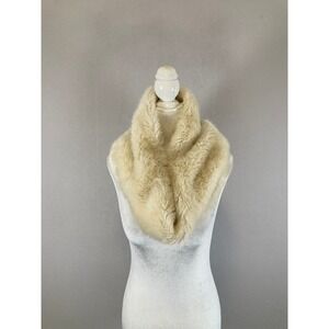 Cozy Glam American Eagle Women One Size Ivory Faux Fur Infinity Loop Scarf Snood